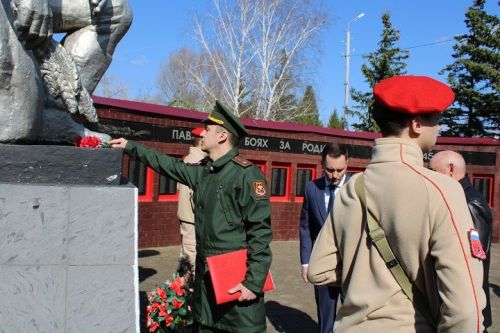 Проводы в армию: 10 новошешминцев пополнят ряды защитников Отечества