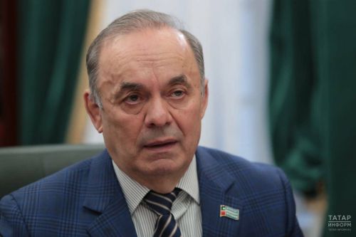 Экзам Губайдуллин поздравил глав районов и ветеранов с Днём местного самоуправления в Татарстане