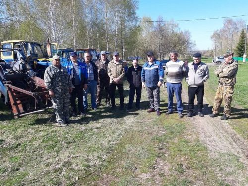 В районе завершили технический осмотр частных тракторов