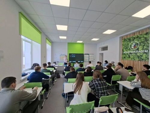 На базе Зиреклинского лицея в Новошешминском районе продолжает работать Агрокласс