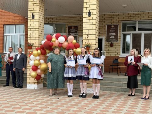 Благодарность тем, кто в Движении Первых: в Новошешминском районе чествовали активных выпускников