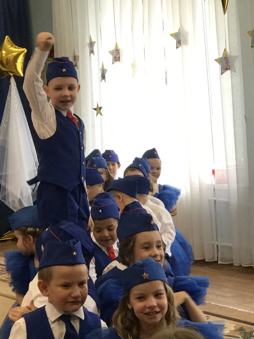 «У родителей наших выпускников  удивительный талант»: заведующая «Ландыша» — о 39-м выпуске и пути к школе