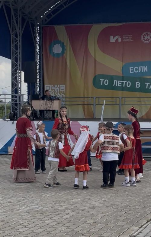 В Новошешминском парке культуры прошёл праздник День дружбы народов