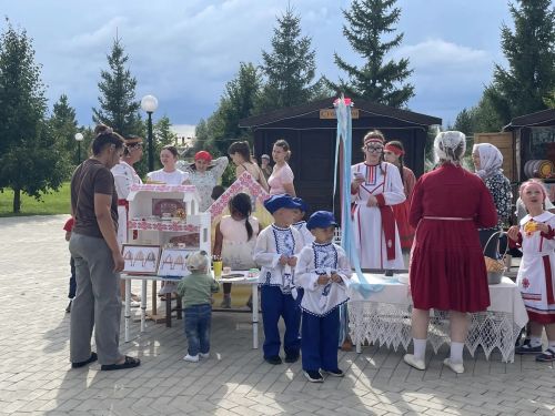 В Новошешминском парке культуры прошёл праздник День дружбы народов