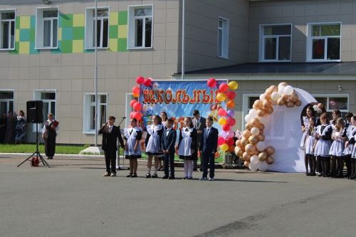 «Первое сентября – 2026» в Новошешминской гимназии (фоторепортаж)