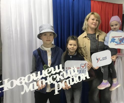 Ближе к обеду проголосовали около 2900 избирателей