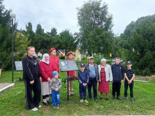 Их имена вписаны в историю села: в Новошешминском районе открыли памятные доски героям СВО