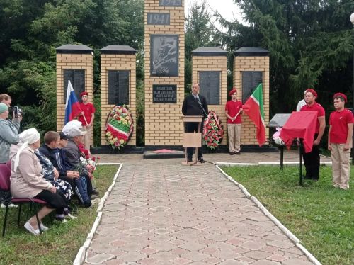 Их имена вписаны в историю села: в Новошешминском районе открыли памятные доски героям СВО