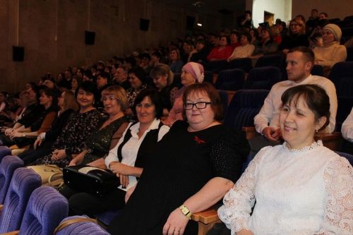 В Новошешминском РДК прошла торжественная церемония открытия Года учителя и наставника в России и Года национальных культур в Татарстане (фоторепортаж)