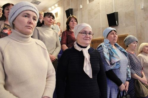 В Новошешминском РДК прошла торжественная церемония открытия Года учителя и наставника в России и Года национальных культур в Татарстане (фоторепортаж)