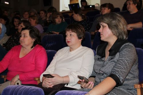 В Новошешминском РДК прошла торжественная церемония открытия Года учителя и наставника в России и Года национальных культур в Татарстане (фоторепортаж)