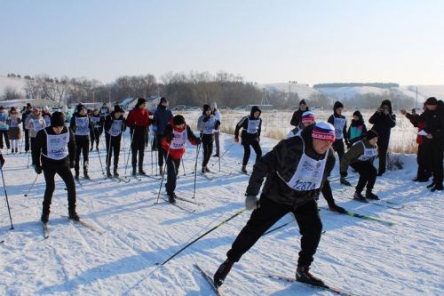 18 февраля в Новошешминске прошли массовые старты “Лыжня России 2023” (фоторепортаж)
