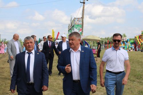 10 июня в Новошешминске прошел Сабантуй (фоторепортаж)