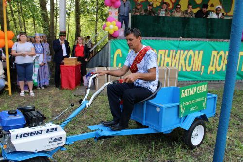 10 июня в Новошешминске прошел Сабантуй (фоторепортаж)