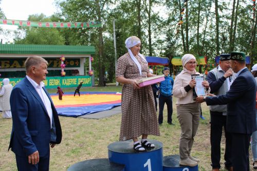 10 июня в Новошешминске прошел Сабантуй (фоторепортаж)