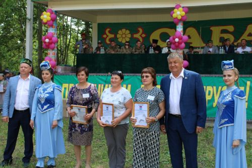 10 июня в Новошешминске прошел Сабантуй (фоторепортаж)