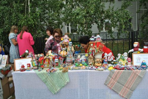 Выставка работ народных умельцев