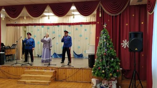 8 января в Новошешминской ДШИ прошел 3 районный Рождественский фестиваль «Под Новой звездой» (фоторепортаж)