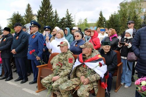 В Новошешминске состоялся митинг в честь Дня Победы (фоторепортаж)