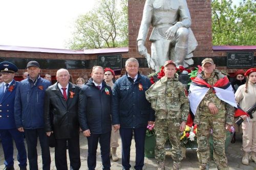 В Новошешминске состоялся митинг в честь Дня Победы (фоторепортаж)