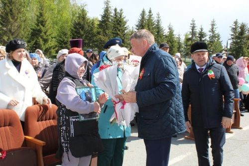 В Новошешминске состоялся митинг в честь Дня Победы (фоторепортаж)