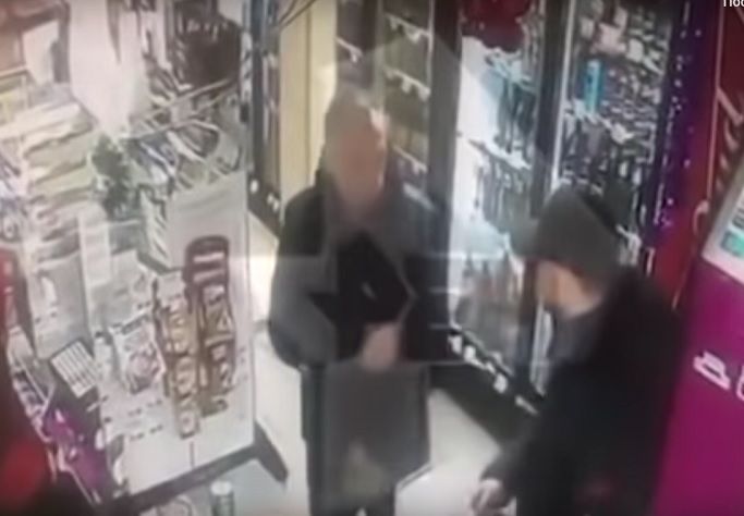 В подмосковном магазине покупатель убил другого покупателя из-за места в очереди