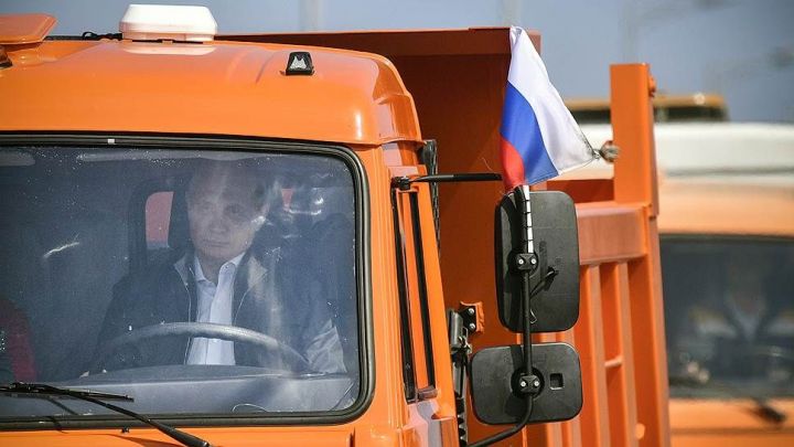 Владимир Путин открыл Крымский мост