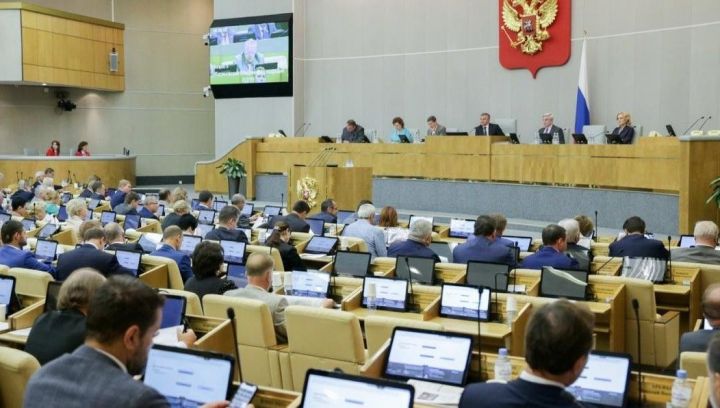 В третьем чтении депутаты Госдумы приняли закон о языках