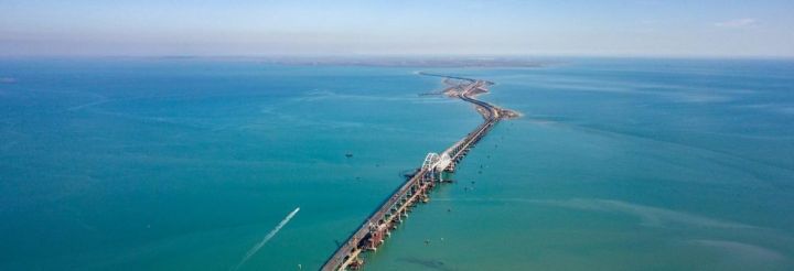 На дороге к Крымскому мосту до конца августа будут приостанавливать движение