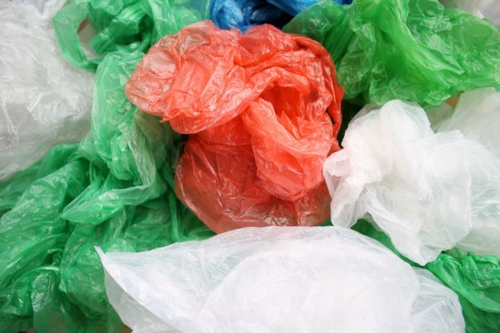 Роспотребнадзор запретит пластиковые пакеты