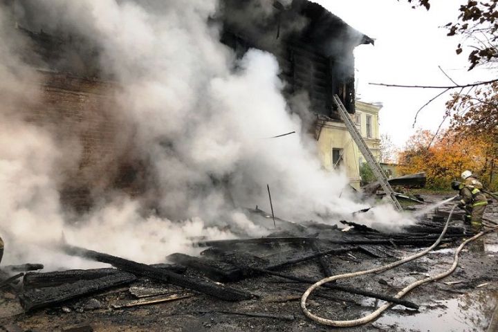 Житель Ярославской области сжёг 7 человек, в том числе 5 детей, из-за давней школьной драки