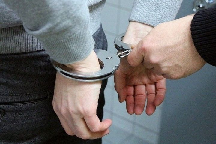 Сотрудник УСБ МВД Татарстана арестован за взятку почти в 2 млн рублей