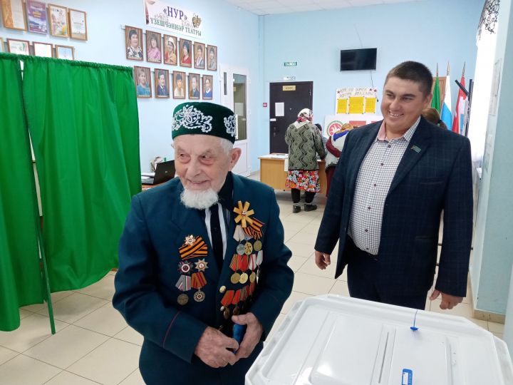 Ветеран Великой Отечественной войны Ханиф Зарипов отметил 95-летие