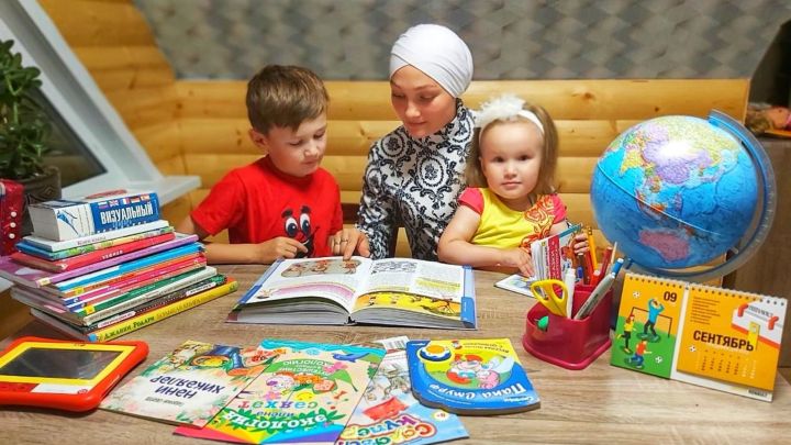 «Читающая мама - читающая страна»: в школах Новошешминского района прошел муниципальный этап республиканского конкурса
