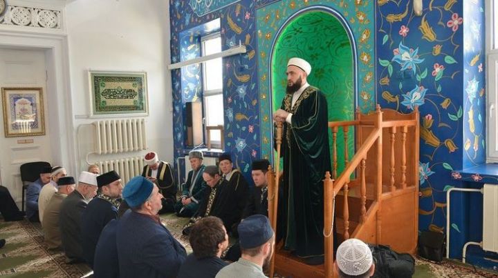 Муфтий Татарстана прочитал проповедь мусульманам Башкортостана