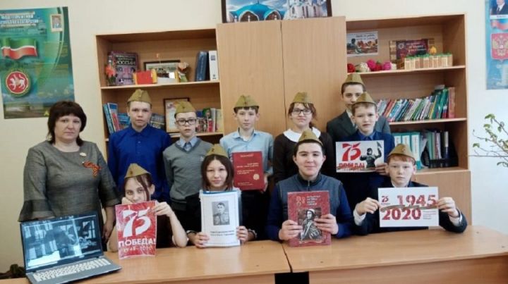 Час памяти «Героями гордимся» прошел в Утяшкинской библиотеке