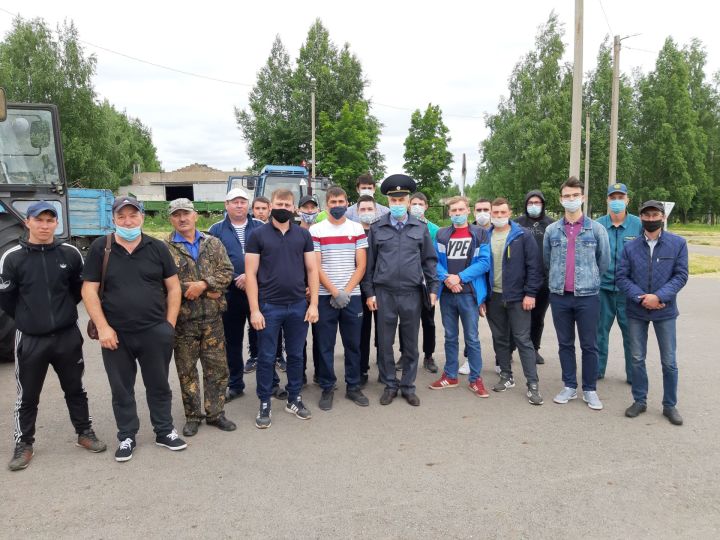 В Новошешминске квалифицированных трактористов стало больше