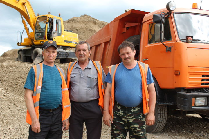 Идет капитальный ремонт дороги в Слободу Черемуховую