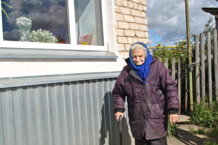 90 лет исполнилось жительнице Красного Октября Новошешминского района Лидии Ивановне Жихаревой