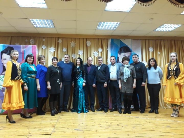 9 января в Чертушкинском доме культуры состоялся концерт заслуженной певицы Республики Татарстан Алсу Хабибуллиной