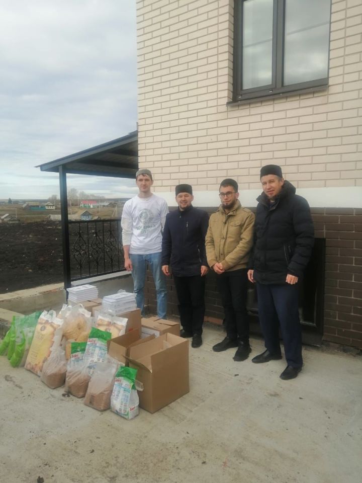 Благотворительная помощь имамам мечетей Новошешминского района