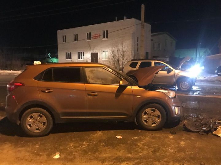 Детское автокресло спасло жизнь годовалому пассажиру при лобовом столкновении в столице Татарстана