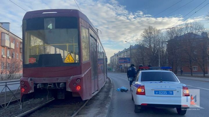 В Казани под колесами трамвая погибла  девочка-подросток
