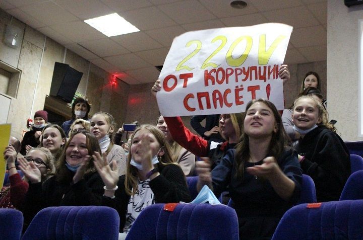 Смешно до слез: школьники Новошешминского района высмеяли коррупцию