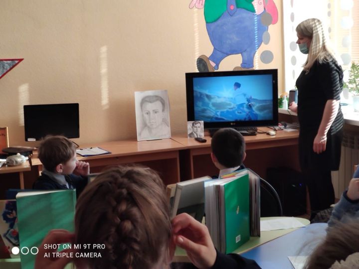 В Новошешминской центральной детской библиотеке школьникам рассказали о Мусе Джалиле