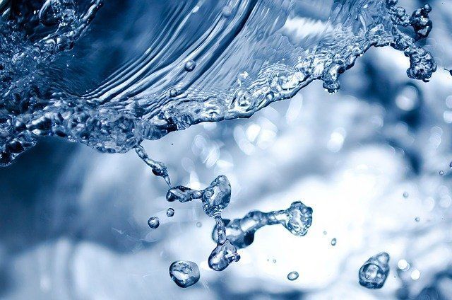 Как повлияет наш организм, если заменить все напитки водой