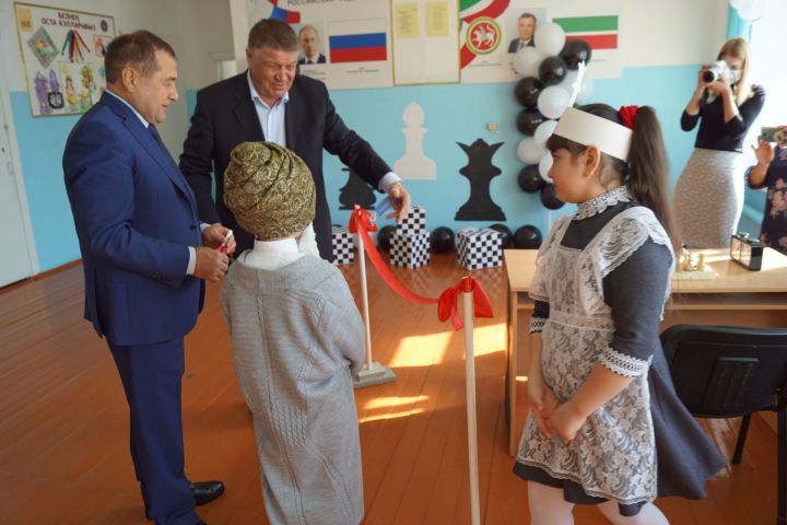 В школах Новошешминского района района растет число шахматных зон