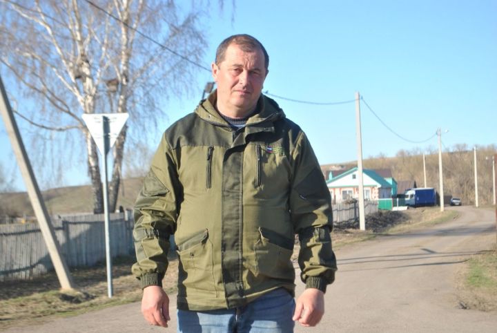 Житель Новошешминска Вячеслав Холин радеет о чистоте и экологии села