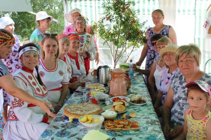 В Чувашской Чебоксарке  отпраздновали  День села
