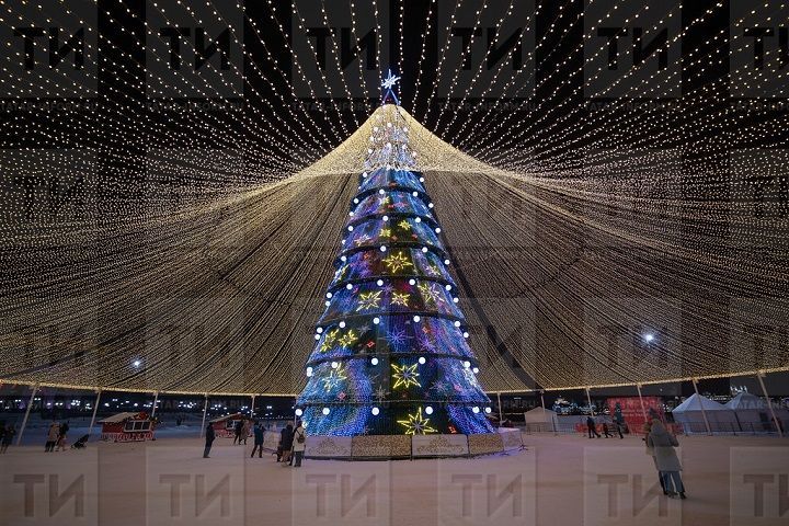 Минниханов поручил пригласить детей участников СВО на Новый год в Казанский Кремль